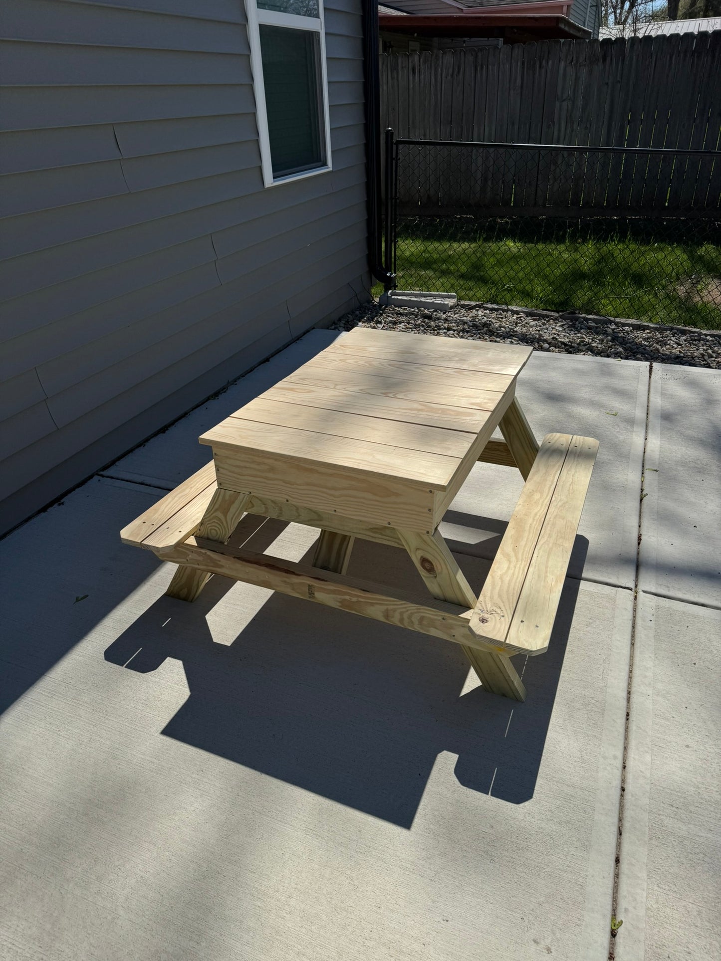 Kids Picnic & Play Table with Removable Top